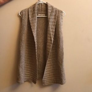 Old Navy Tan Sleeveless Sweater Medium